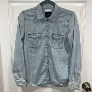 American Eagle Denim Button Up